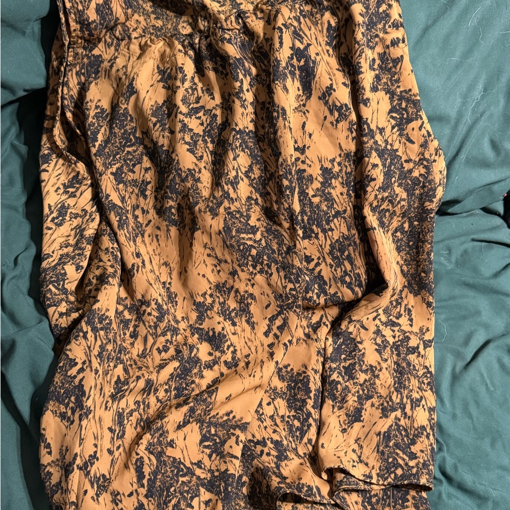 Simply Vera Vera Wang Tan and Black Abstract Print Skirt